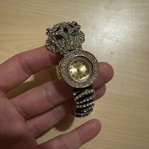 Figaro Couture Tiger Bangle Watch